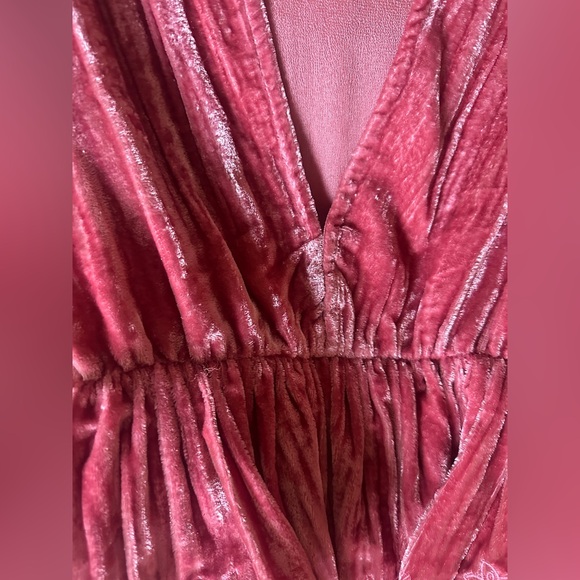 Hemant & Nandita Hot Pink Velvet Deep V Mini Dress with Embroidery Detail & Sash - Picture 3 of 6